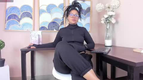 Andrea Zoelins online show from 05.17.26