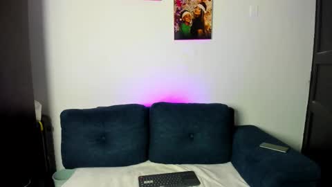 Snapshot of andreaandkarina chatting on 09.21.25 Andrea Karina online show from 09.21.25