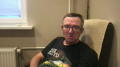 Snapshot of andreass60 chatting on 11.24.25 andreass60 online show from 11.24.25