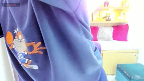 Andre Castaneda online show from 11.26.25