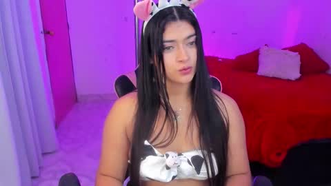 Snapshot of andreeart chatting on 02.23.26 ig online show from 02.23.26