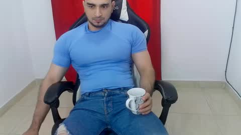 Snapshot of andres180950734 chatting on 09.11.25 andres180950734 online show from 09.11.25