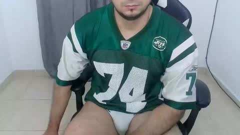 Snapshot of andres180950734 chatting on 10.20.25 andres180950734 online show from 10.20.25