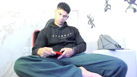 andres_stud online show from 10.05.25