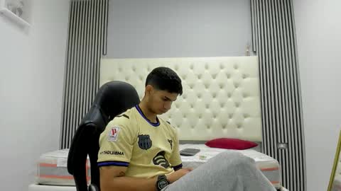 andres_stud online show from 03.22.26