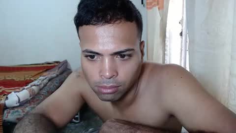 Snapshot of andresfern chatting on 12.21.25 ANDRES online show from 12.21.25