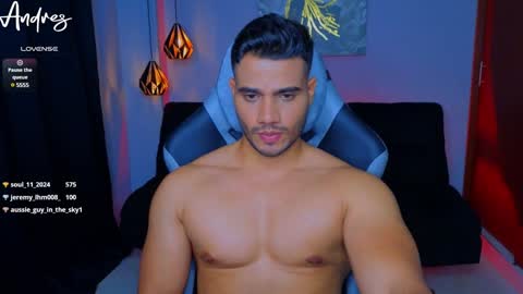 Snapshot of andresfiit chatting on 12.13.24 Andres online show from 12.13.24