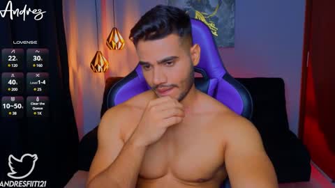 Snapshot of andresfiit chatting on 12.16.24 Andres online show from 12.16.24
