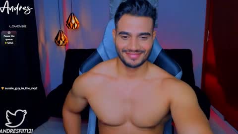Snapshot of andresfiit chatting on 12.20.24 Andres online show from 12.20.24