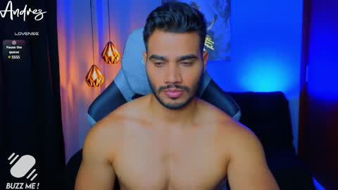 Snapshot of andresfiit chatting on 02.18.25 Andres online show from 02.18.25