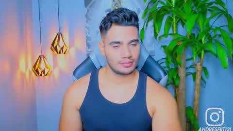Snapshot of andresfiit chatting on 09.24.25 Andres online show from 09.24.25