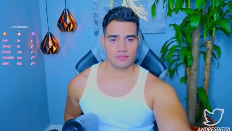 Snapshot of andresfiit chatting on 09.28.25 Andres online show from 09.28.25