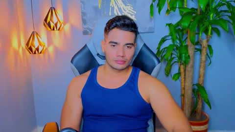 Snapshot of andresfiit chatting on 10.01.25 Andres online show from 10.01.25
