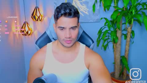 Snapshot of andresfiit chatting on 10.03.25 Andres online show from 10.03.25