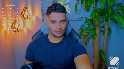 Snapshot of andresfiit chatting on 10.05.25 Andres online show from 10.05.25