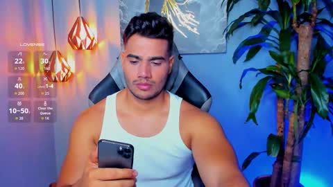 Snapshot of andresfiit chatting on 11.30.25 Andres online show from 11.30.25