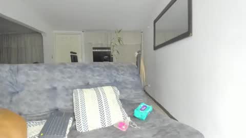 Isa  --------- online show from 01.14.25