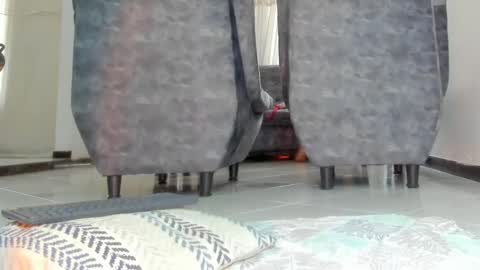 Isa  --------- online show from 03.01.25