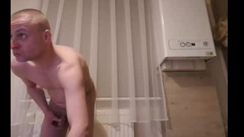 Snapshot of andrew3356577 chatting on 04.05.26 andrew3356577 online show from 04.05.26