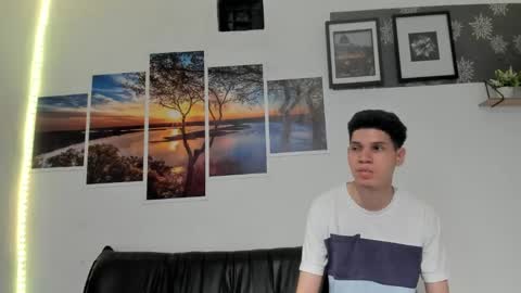 Snapshot of andrew_2811 chatting on 03.03.26 andrew_2811 online show from 03.03.26