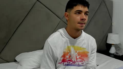 Snapshot of andrew_colleman1 chatting on 11.04.25 Colleman online show from 11.04.25