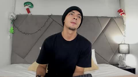 Snapshot of andrew_colleman1 chatting on 11.21.25 Colleman online show from 11.21.25