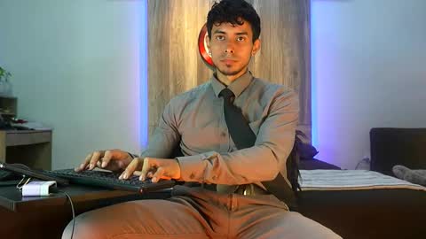 Andrew online show from 10.28.25