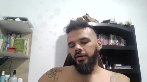 Snapshot of andrew_jaay chatting on 11.04.25 andrew_jaay online show from 11.04.25