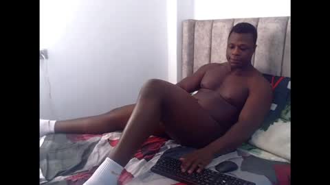 Snapshot of andrewburke06 chatting on 11.19.25 andrewburke06 online show from 11.19.25