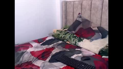 Snapshot of andrewburke06 chatting on 11.25.25 andrewburke06 online show from 11.25.25