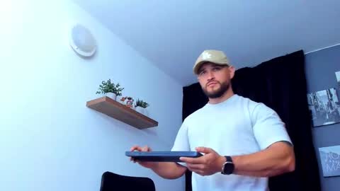 Andrew Diaz online show from 11.16.25