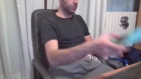 Snapshot of andrewpc192 chatting on 11.05.25 andrewpc192 online show from 11.05.25