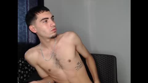 Snapshot of andriuhot066 chatting on 12.19.24 andriuhot066 online show from 12.19.24