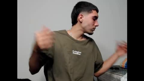 Snapshot of andriuhot066 chatting on 12.21.24 andriuhot066 online show from 12.21.24