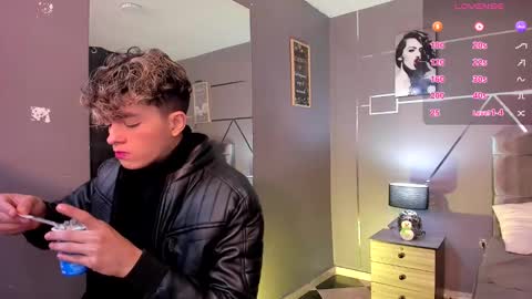      online show from 12.12.24