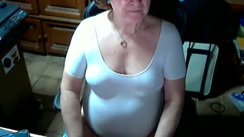 Snapshot of androgynia1 chatting on 11.03.25 androgynia online show from 11.03.25