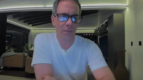 Snapshot of andy0pandi chatting on 02.18.25 Andrew online show from 02.18.25