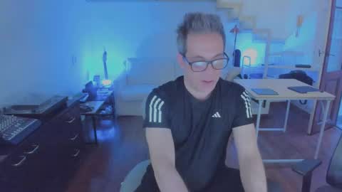 Snapshot of andy0pandi chatting on 11.14.25 Andrew online show from 11.14.25