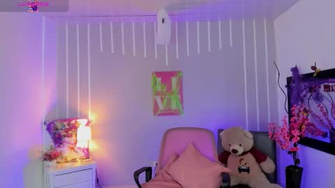 Snapshot of andy_gamboa chatting on 10.28.25 Andrea online show from 10.28.25