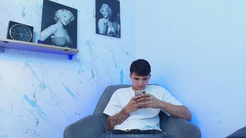 Snapshot of andy_miller5 chatting on 01.08.26 ANDY online show from 01.08.26