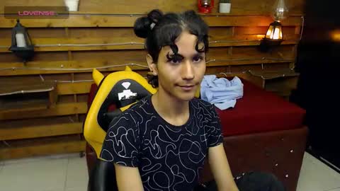 Snapshot of andy_staar18 chatting on 10.11.25 andy online show from 10.11.25