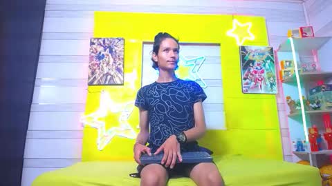 Snapshot of andy_staar18 chatting on 10.14.25 andy online show from 10.14.25