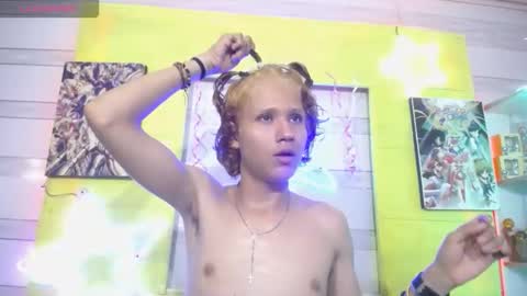 Snapshot of andy_staar18 chatting on 11.22.25 andy online show from 11.22.25