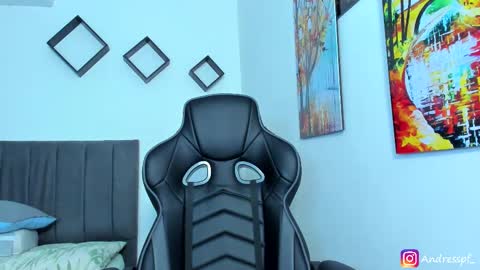 Snapshot of andy_walker_ chatting on 09.25.25 Andres online show from 09.25.25