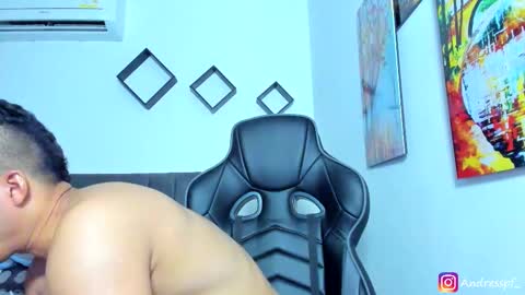 Snapshot of andy_walker_ chatting on 11.05.25 Andres online show from 11.05.25