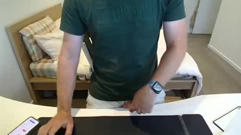 andy_xx79 online show from 01.13.25