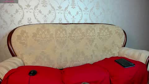 Snapshot of andyjey_ chatting on 12.04.25 Mandy and Andy online show from 12.04.25