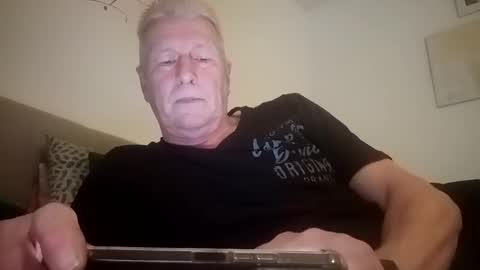 andyk1704 online show from 01.20.25