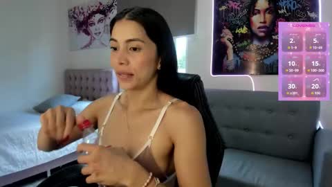 Andrea online show from 11.18.25