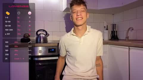 Snapshot of andytwinkkk chatting on 09.18.25 AndyTwinkkk online show from 09.18.25